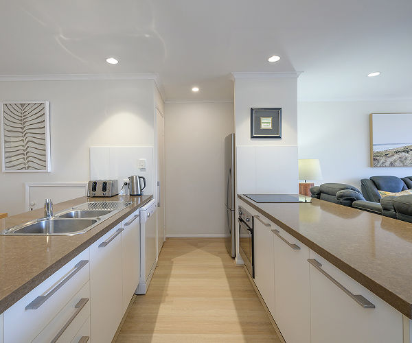 Noosaville waterfront accommodation