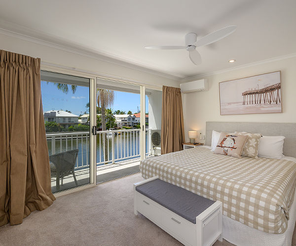Noosaville waterfront accommodation