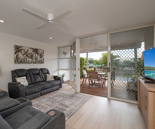 Noosa accommodation waterfront