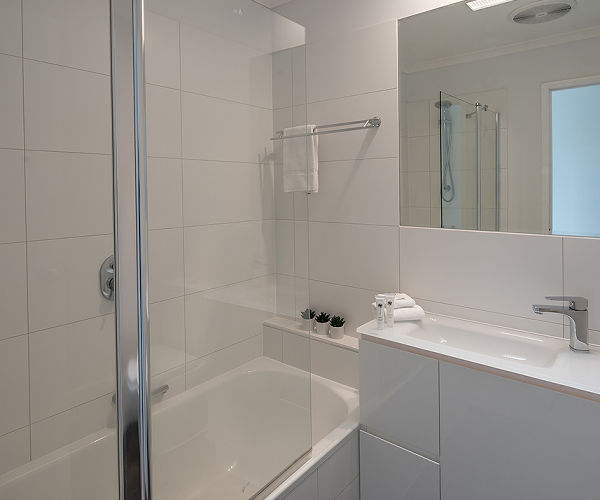 Noosaville waterfront accommodation